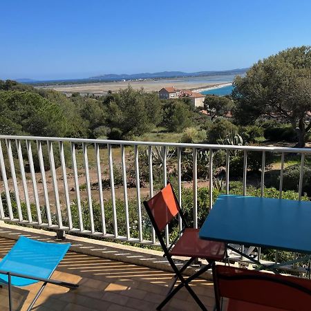 Appartement Hyeres - Costebelle Duplex Vue Mer Balcon Residence Privee Parking - Marie Caroline Exterior foto